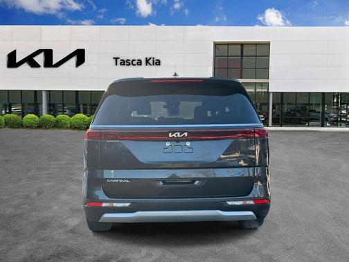 2024 Kia Carnival EX