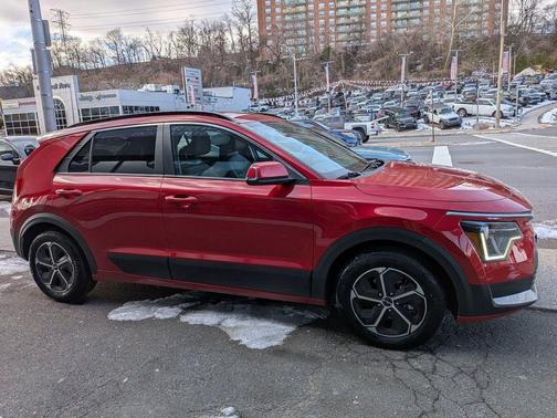 2023 Kia Niro EX