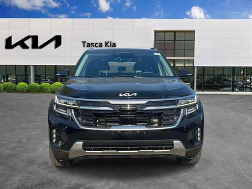 Fusion Black 2024 Kia Seltos SX Turbo