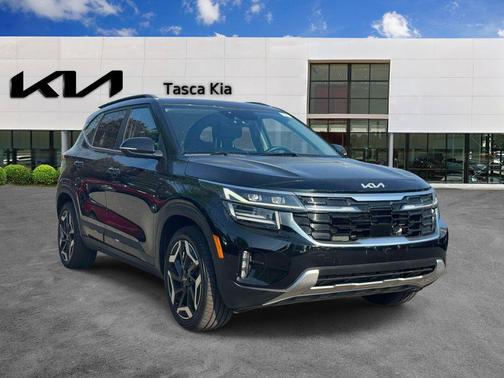 Fusion Black 2024 Kia Seltos SX Turbo