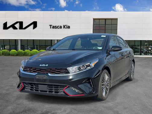 Aurora Black 2023 Kia Forte GT-Line