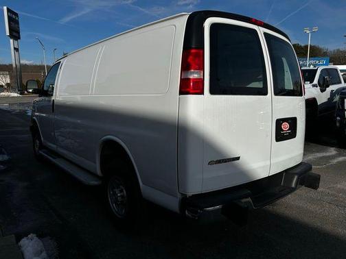 2023 Chevrolet Express 2500 RWD 2500 Regular Wheelbase WT