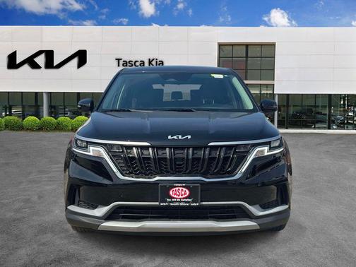 Aurora Black Pearl 2024 Kia Carnival LX