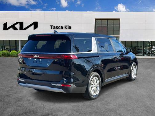 2022 Kia Carnival LXS