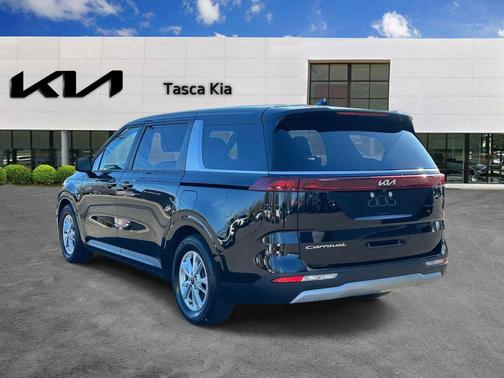 2022 Kia Carnival LXS