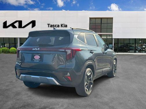 Gravity Gray 2024 Kia Seltos SX Turbo
