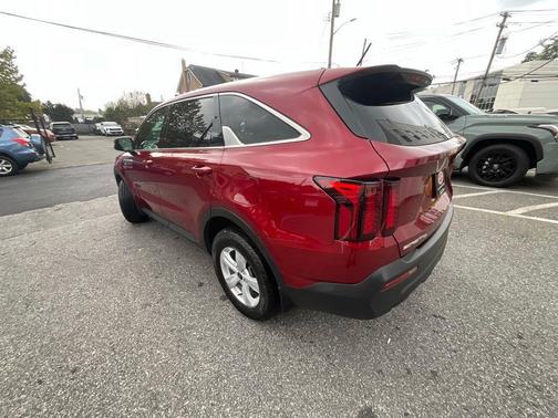 2023 Kia Sorento LX