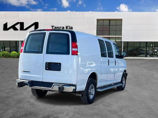 2024 Chevrolet Express 2500 RWD 2500 Regular Wheelbase WT