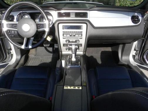 2010 Ford Mustang Premium