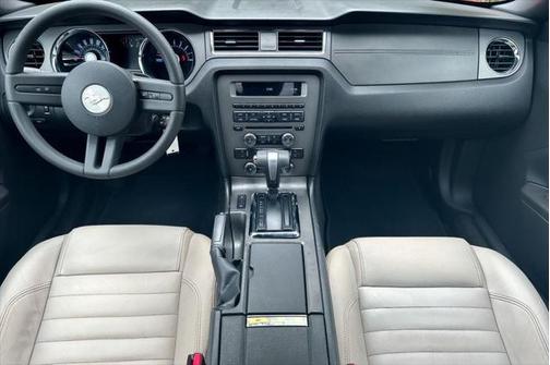 2012 Ford Mustang V6