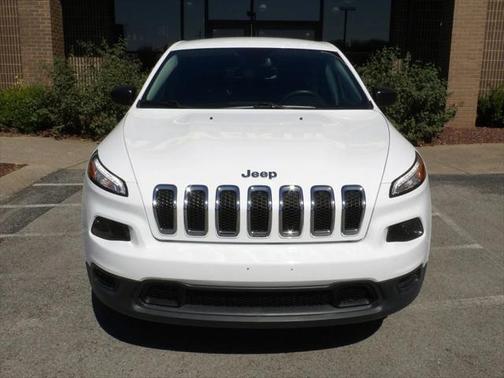 2017 Jeep Cherokee Sport