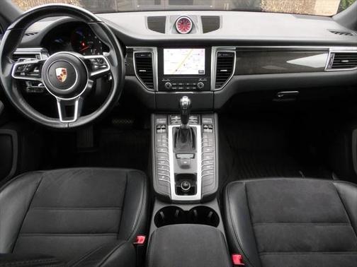 2018 Porsche Macan GTS