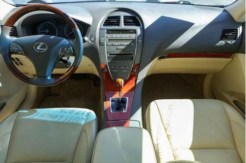 2011 Lexus ES 350 Base