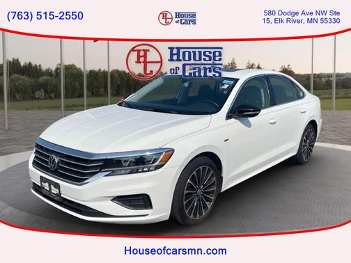Pure White 2022 Volkswagen Passat 2.0T Limited Edition