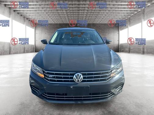 2017 Volkswagen Passat 1.8T R-Line w/Comfort