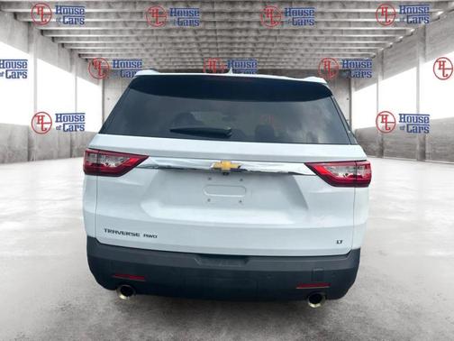 White 2020 Chevrolet Traverse LT Leather