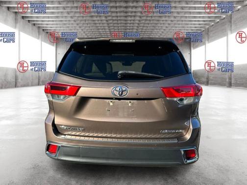2017 Toyota Highlander Limited Platinum