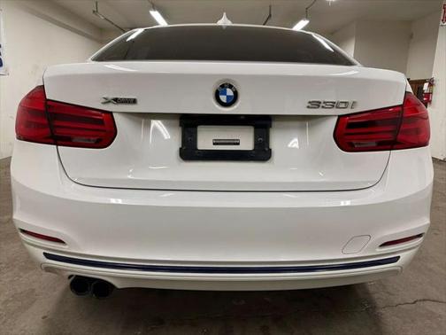 2018 BMW 330 xDrive