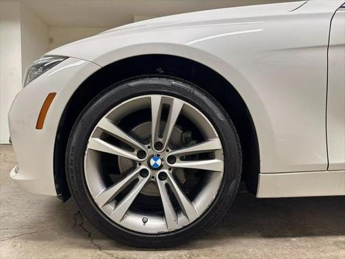 2018 BMW 330 xDrive