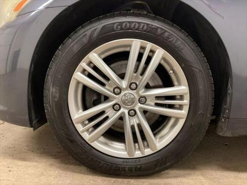 2011 INFINITI G37x Base