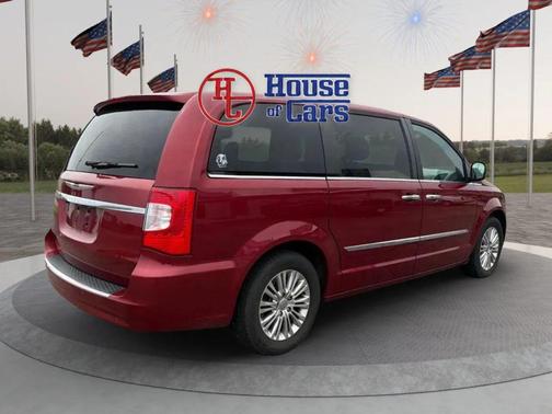 2016 Chrysler Town & Country Touring-L