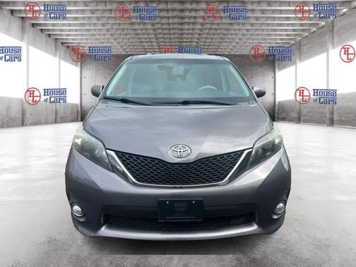 Predawn Gray Mica 2014 Toyota Sienna SE