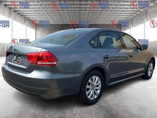2014 Volkswagen Passat 1.8T S
