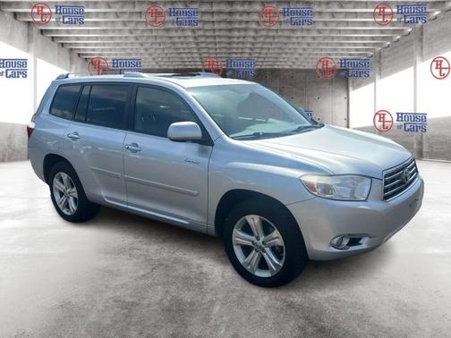 Classic Silver Metallic 2010 Toyota Highlander Limited