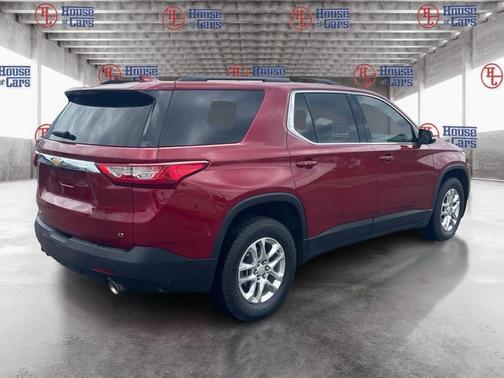 Cajun Red Tintcoat 2020 Chevrolet Traverse LT Cloth