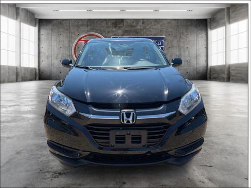 Crystal Black Pearl 2018 Honda HR-V LX