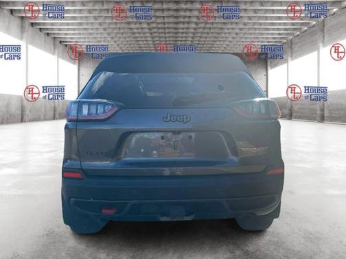 Gray 2019 Jeep Cherokee Trailhawk Elite