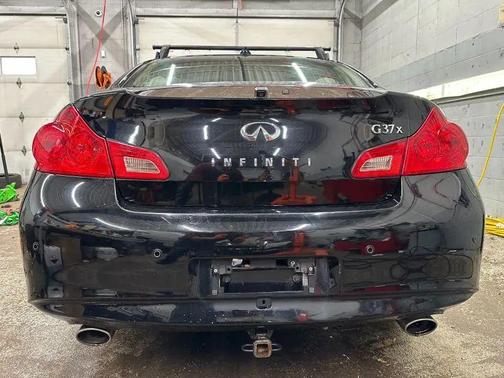 2013 INFINITI G37x Base