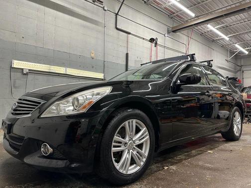 2013 INFINITI G37x Base