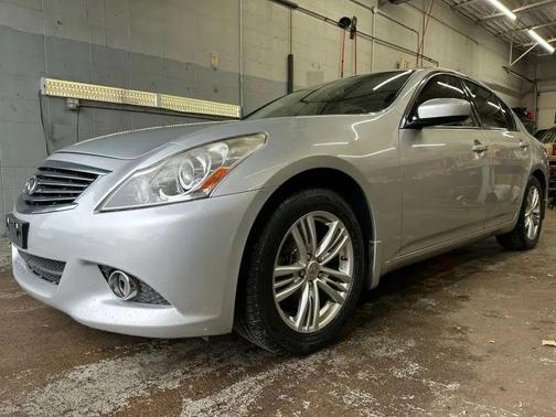 2013 INFINITI G37x Base