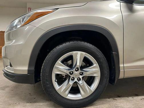 2015 Toyota Highlander Limited