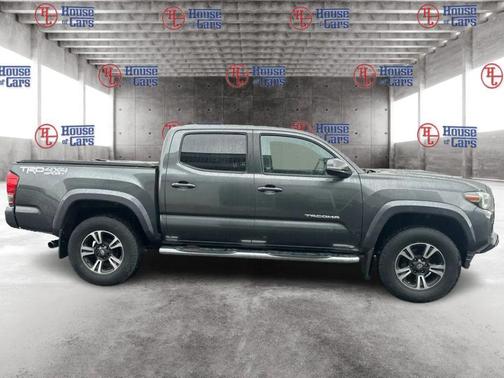 2017 Toyota Tacoma TRD Sport