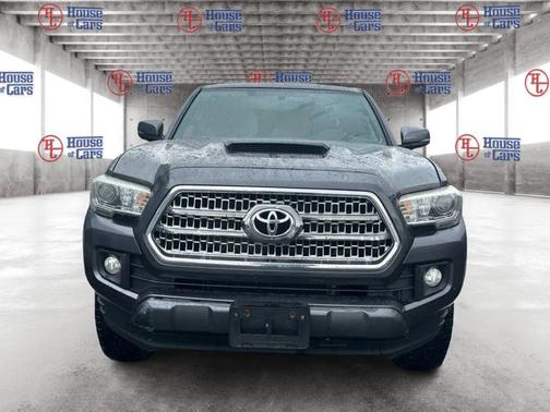 2017 Toyota Tacoma TRD Sport