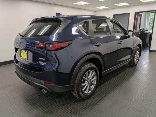 2022 Mazda CX-5 2.5 S Preferred Package