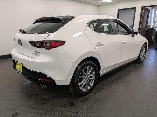2022 Mazda Mazda3 2.5S FWD