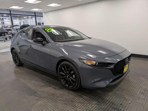 2023 Mazda Mazda3 2.5 S Carbon Edition