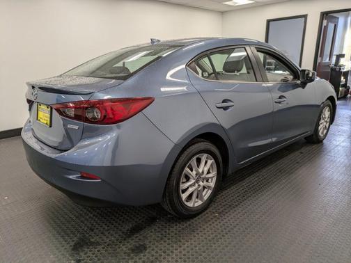2015 Mazda Mazda3 i Grand Touring