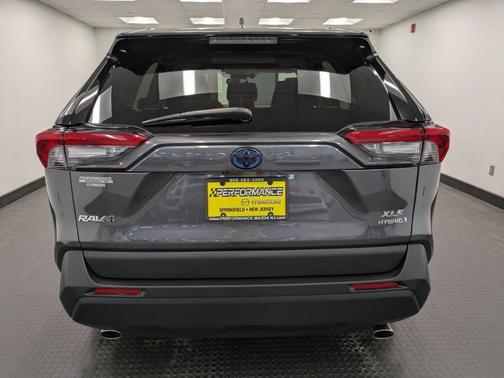 2023 Toyota RAV4 Hybrid XLE