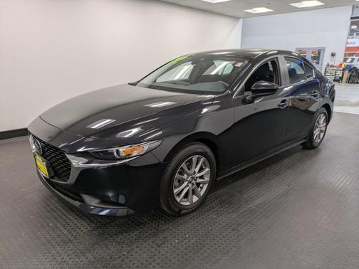 2022 Mazda Mazda3 2.5S FWD