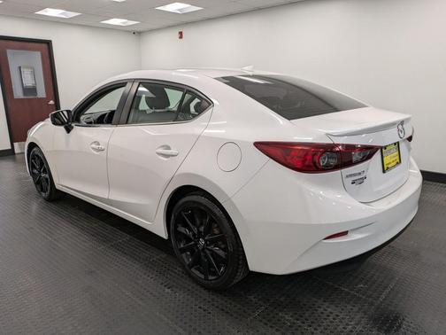 2018 Mazda Mazda3 Touring