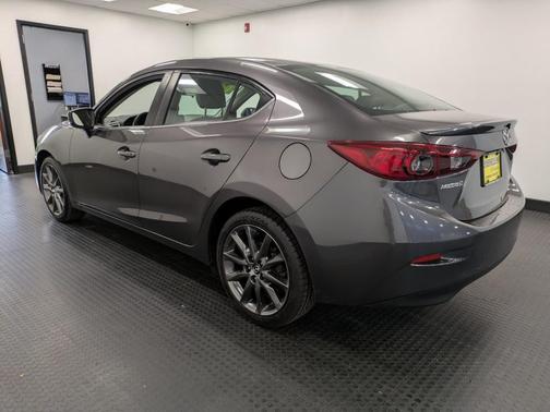 2018 Mazda Mazda3 Touring