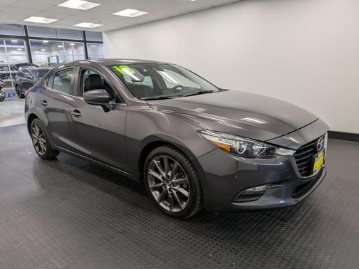 2018 Mazda Mazda3 Touring