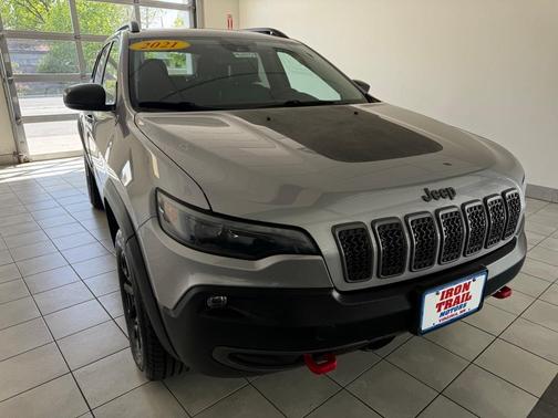 2021 Jeep Cherokee Trailhawk