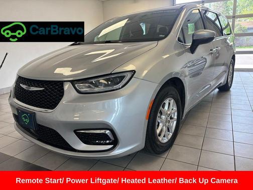 Silver Mist Clearcoat 2023 Chrysler Pacifica Touring L