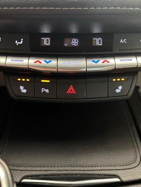 2022 Cadillac XT4 Luxury