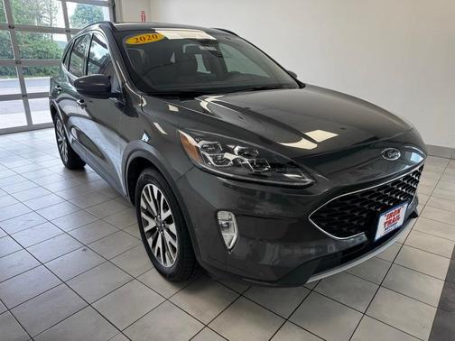 2020 Ford Escape Titanium Hybrid